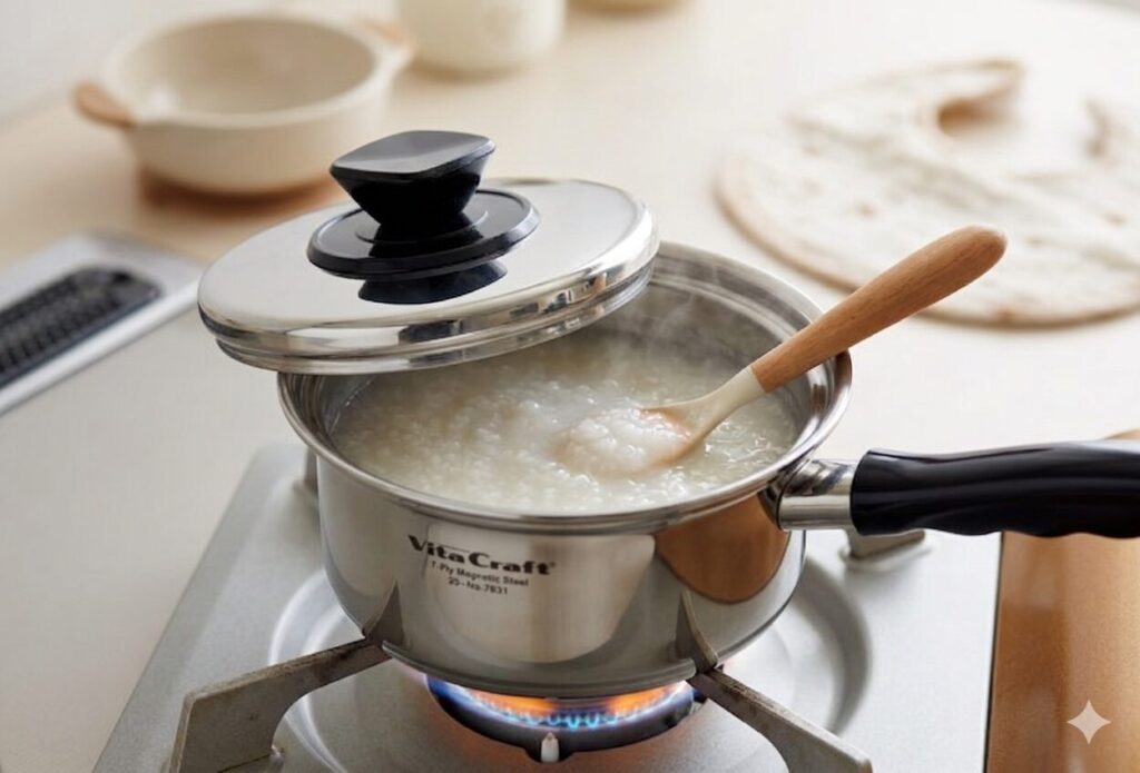 おかゆは小鍋でちゃちゃっと作る！