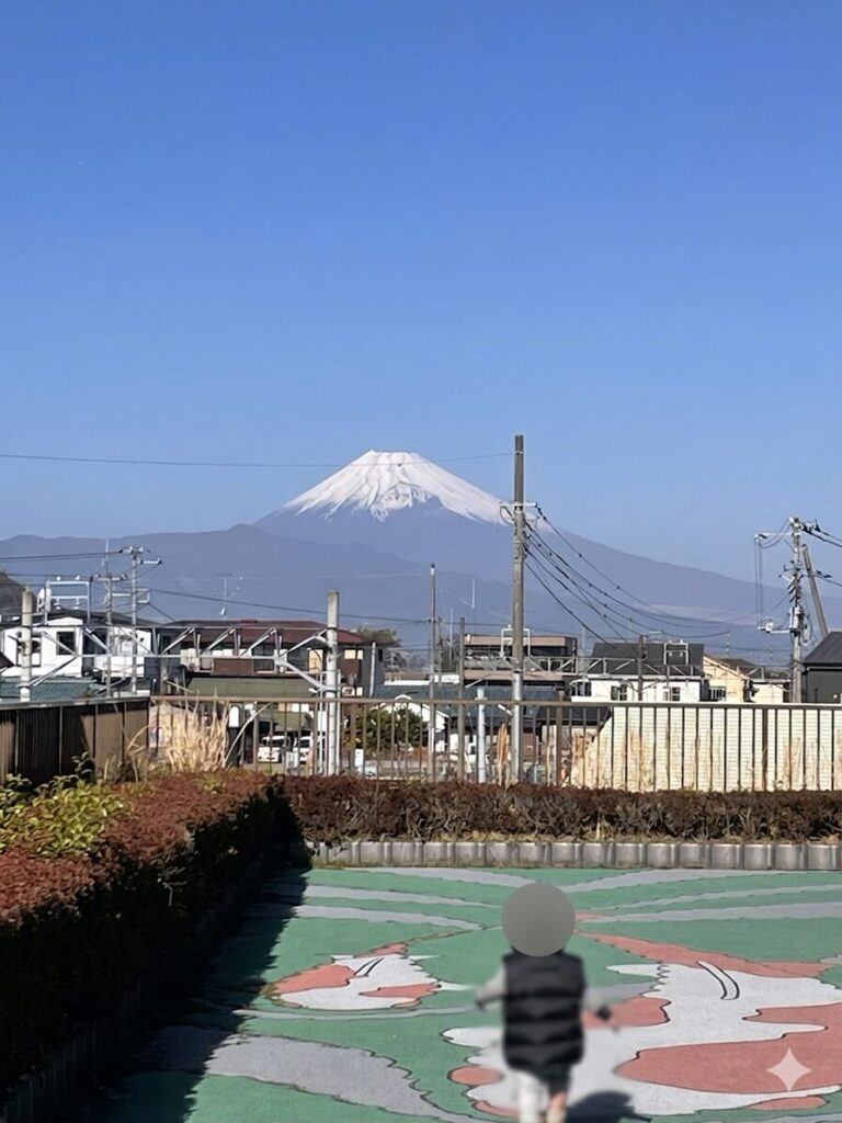 韮山時代劇場の2階から富士山がくっきり見えます！